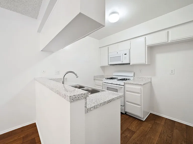 The Terrace Apartments — Photo 51