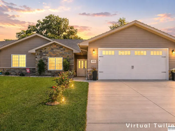 1120 Iris Ave, Crete, NE 68333