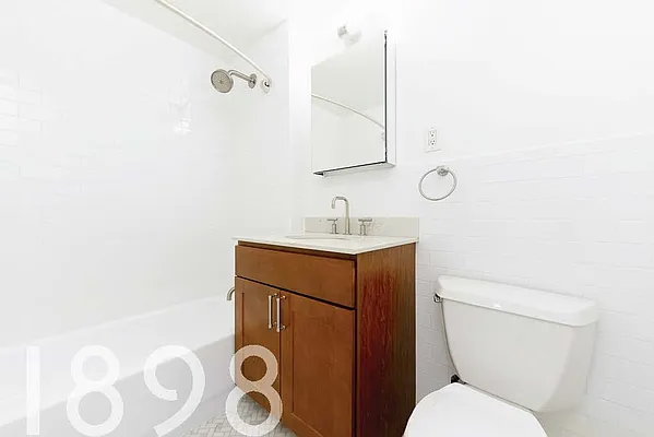 Rented by A&E Real Estate Management | media 11