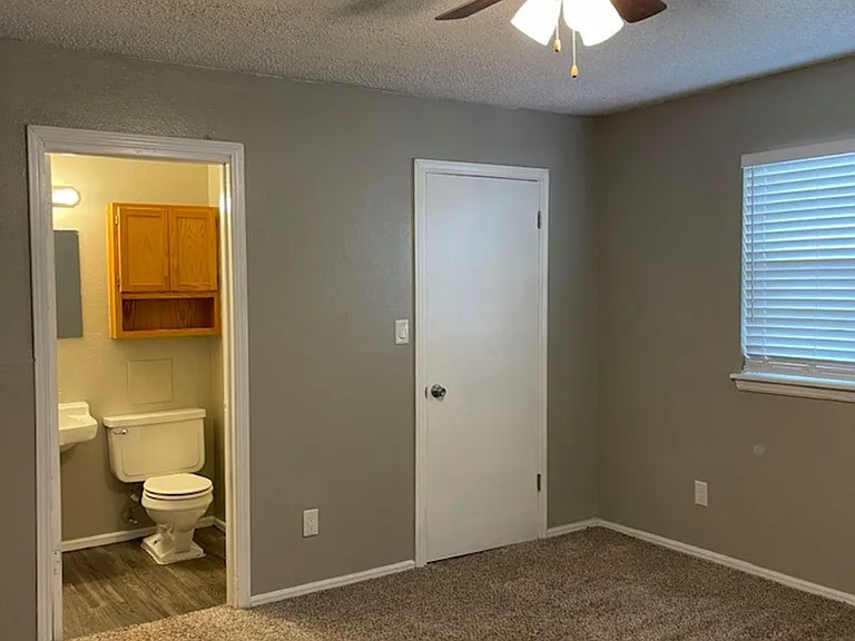 Bryant Grove Apartments — Photo 61