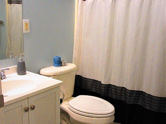 Private full bathroom