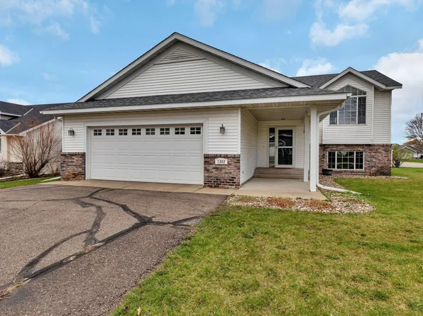 1302 Stone Ridge Rd, Sauk Rapids, MN 56379