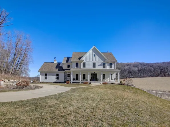5612 Midland Road, Mazomanie, WI 53560