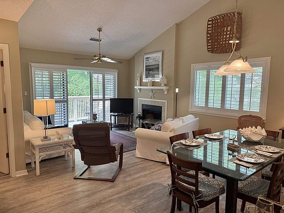 5th image of 306 Westbury Ct. #2-E