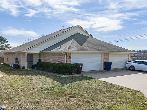 2nd image of 5600/5602 Elmwood Pl