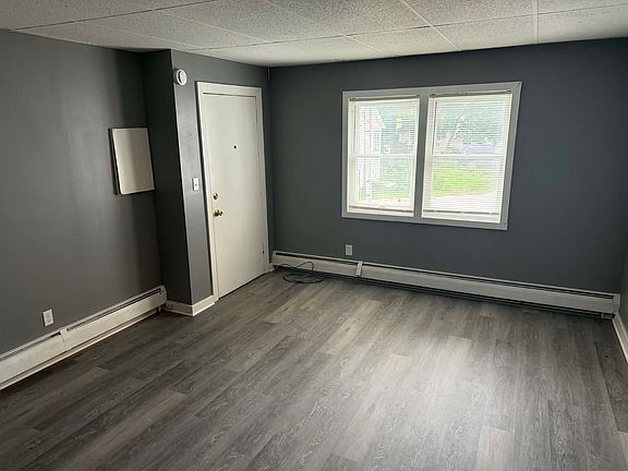 4th image of 3 N Main St
