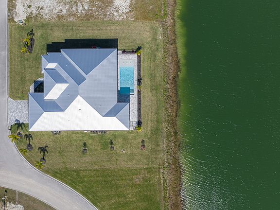 2nd image of 3801 Kismet Lakes Ln