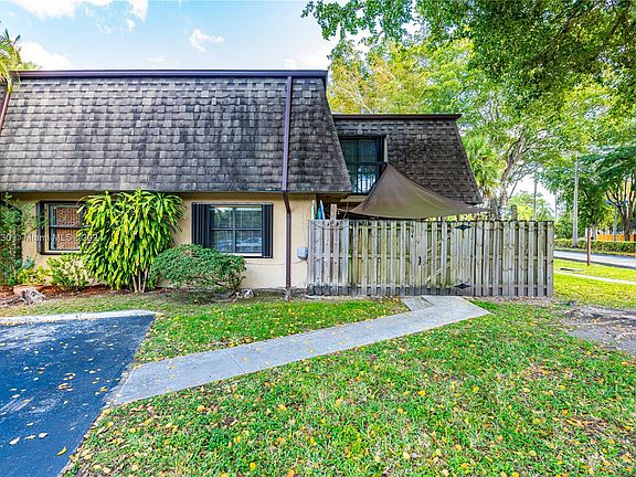 2nd image of 13985 SW 94th Circle Ln #1-104
