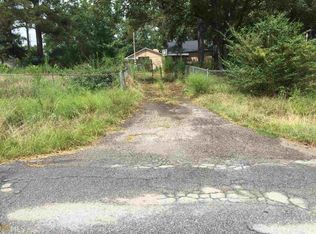 12 Quail Hollow Dr, Carrollton, GA 30116