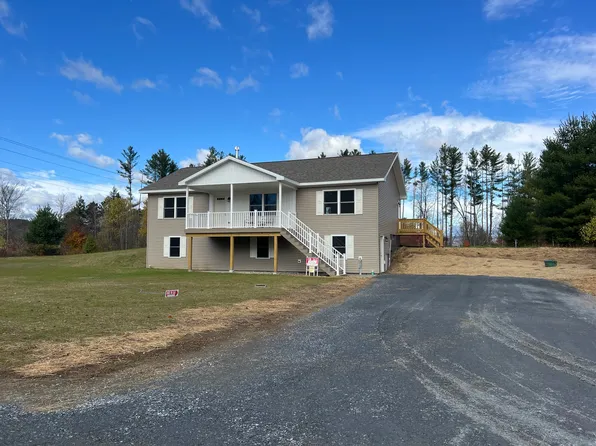 60 Dinky Ln, Morristown, VT 05661