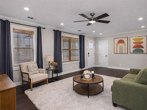 5th image of 2626 Habersham Dr