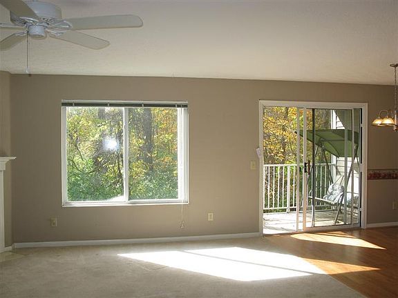 4th image of 4487 N Shore Dr