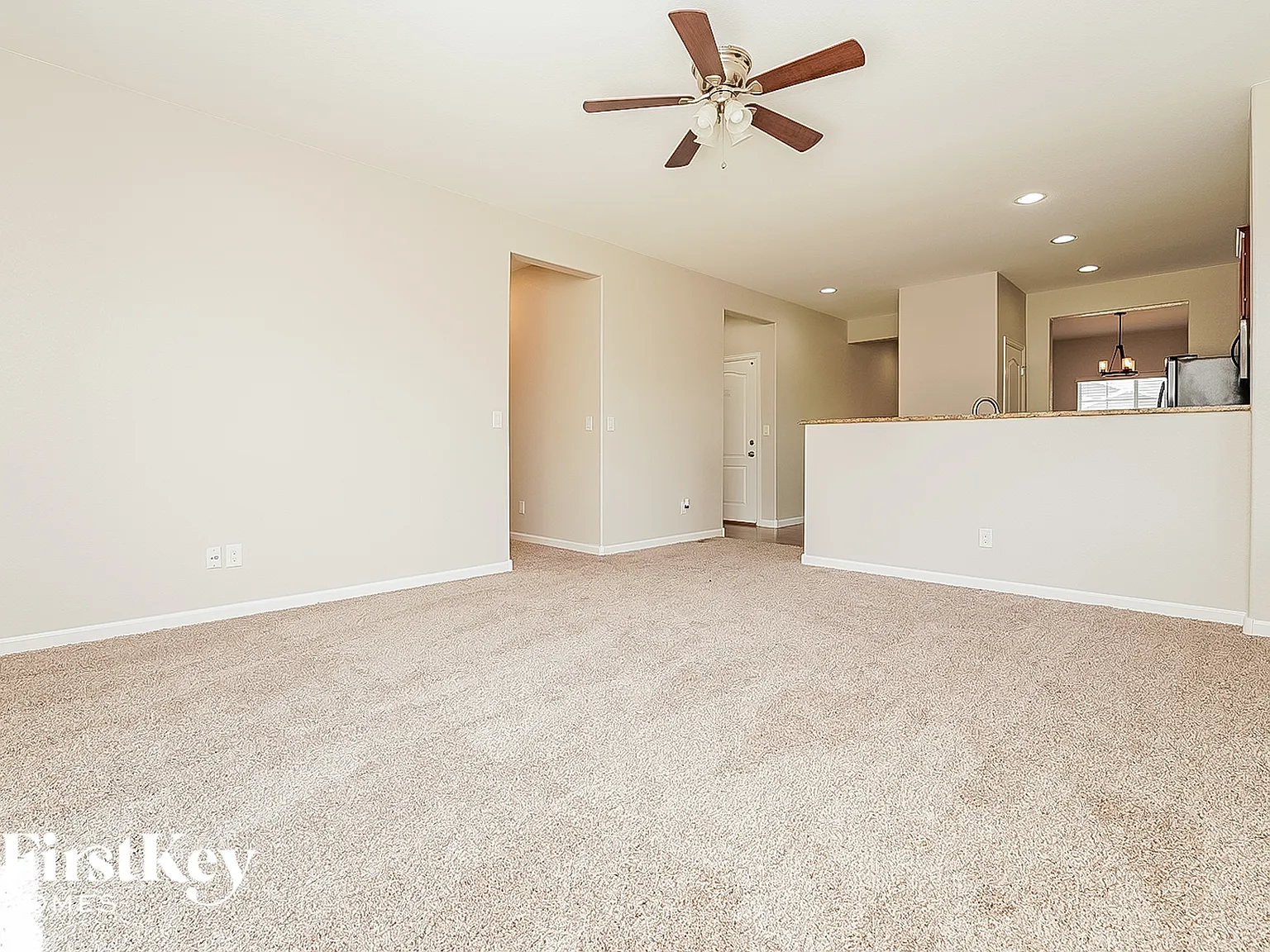 3 bed, 2.0 bath, 1459 sqft, $2,805 — Photo 4