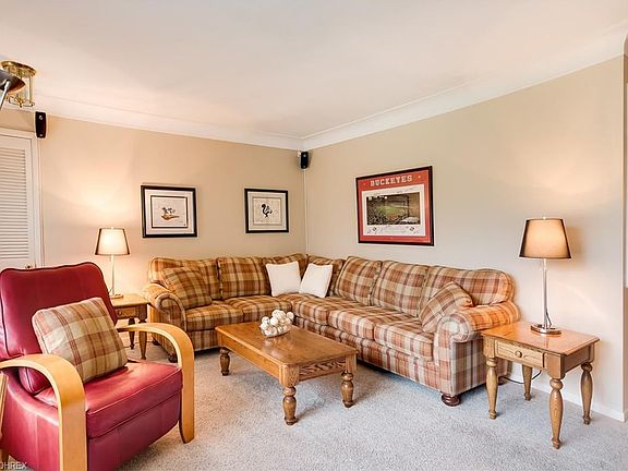 3rd image of 2721 Bramblewood Dr