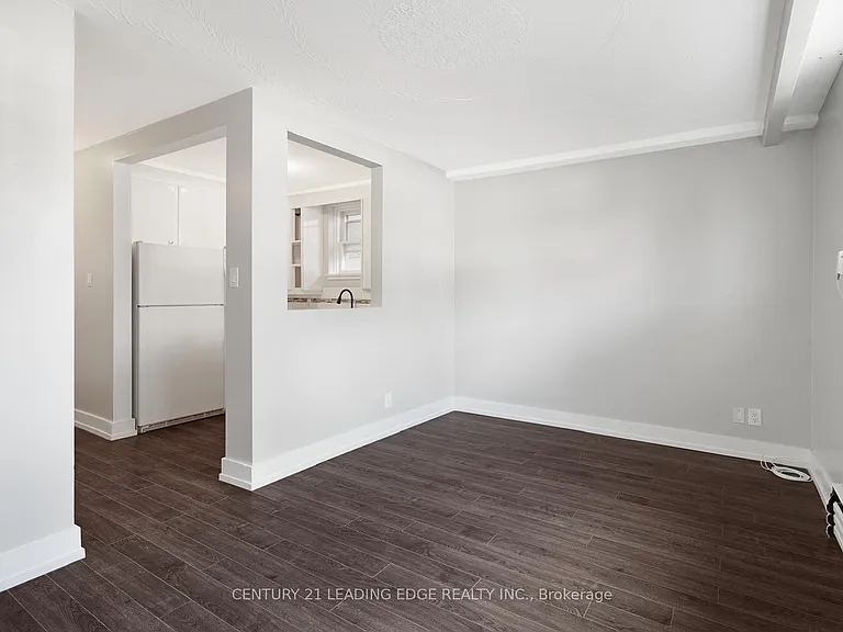 15 Virginia Ave #LOWER — Photo 2