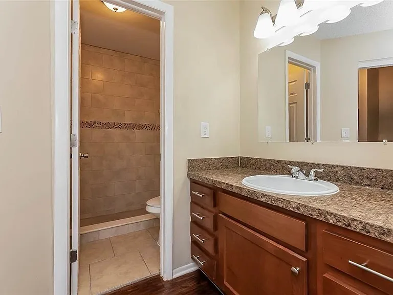 4125 SW 6th Pl — Photo 11