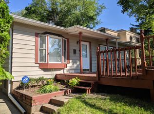 1909 E Gate Pkwy, Rockford, IL 61108