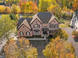 209 Cadwallader Dr, Warrington, PA 18976