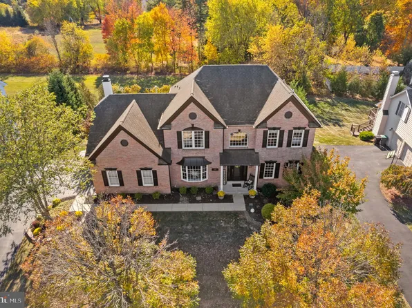 209 Cadwallader Dr, Warrington, PA 18976