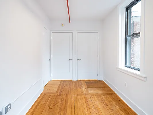 Rented by C2R Management LLC | media 31