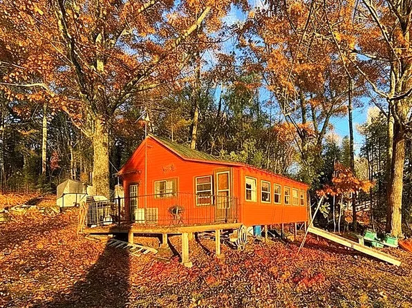 13 Libby Lane, Burnham, ME 04922