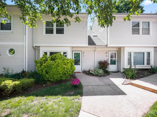 31 Dallenbach Ln, East Brunswick, NJ 08816