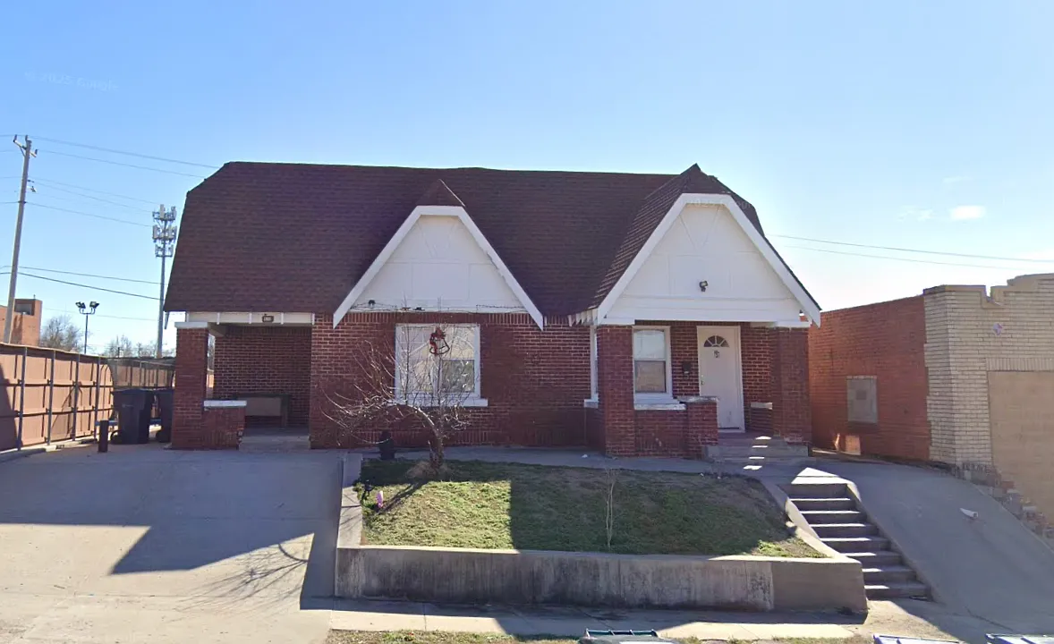 2 bed, 800 sqft, $900 — Photo 1