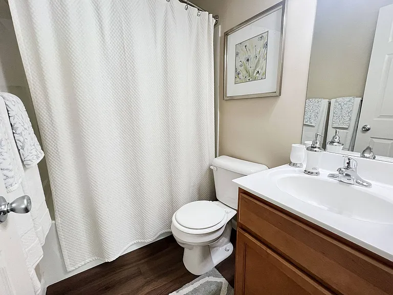 Fox Run Apartments — Photo 29