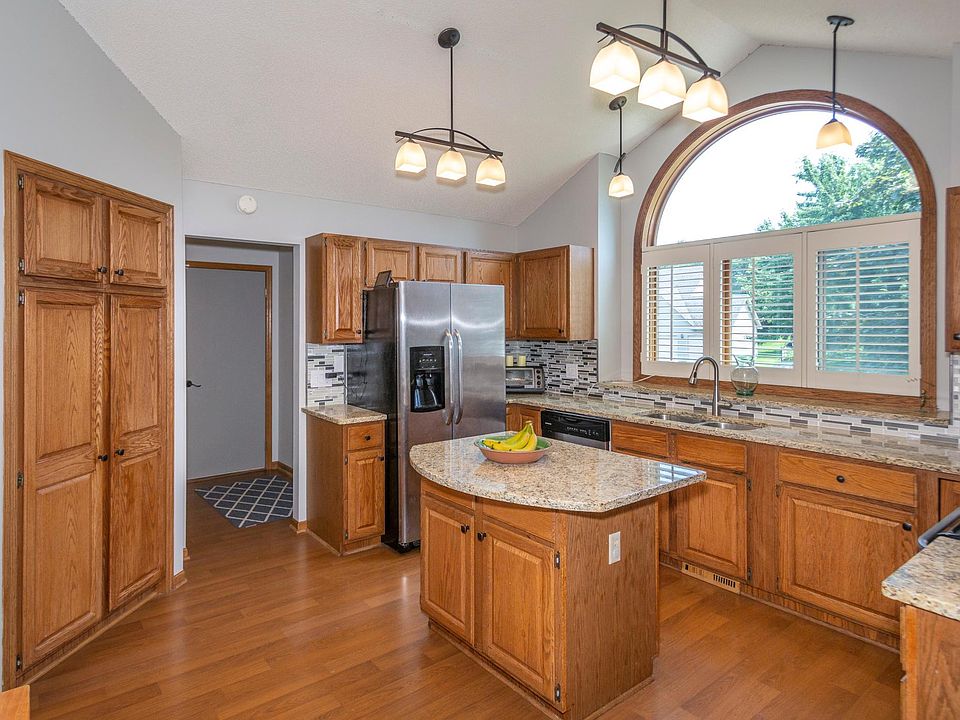 1st image of 1426 Corral Ln