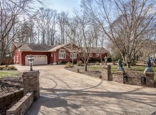 6646 Branch Rd, Hayes, VA 23072