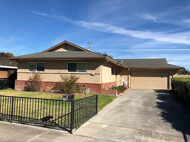 1st image of 2169 Hoover Dr