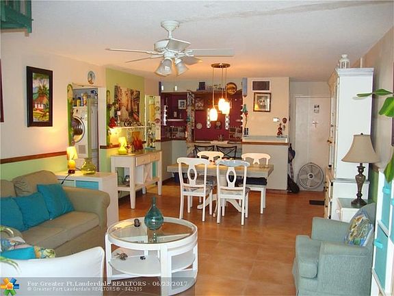 5th image of 1428 SE 4th Ave APT 109