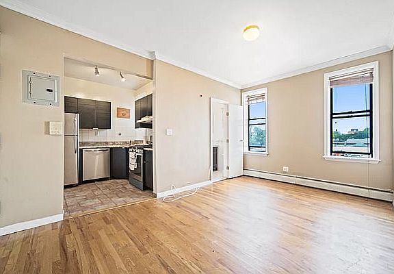 3rd image of 40-04 36th Ave #3CC