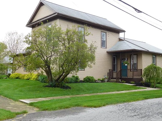309 S Water St photo 1