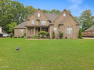 31 Brookhollow Cv, Jackson, TN 38305