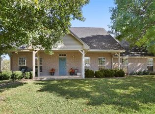 695 Range Rd, Justin, TX 76247