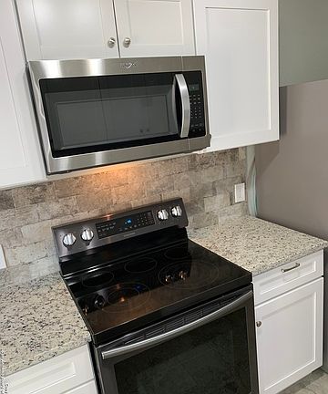 5th image of 315 Odell St