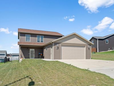 7050 Dolan Dr, Bismarck, ND, 58504