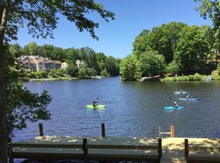 11019 Thrush Ridge Rd, Reston, VA 20191