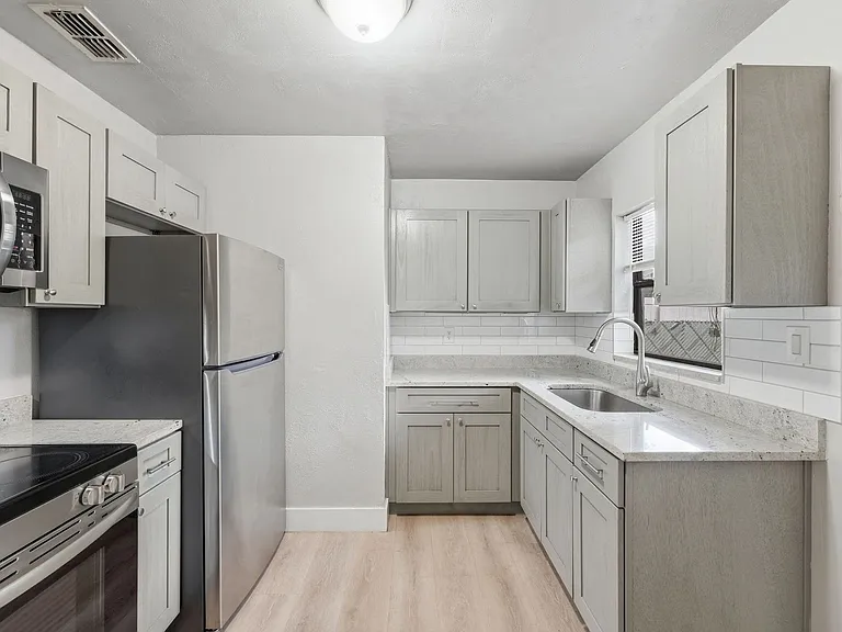 1414 E Muriel St — Photo 15