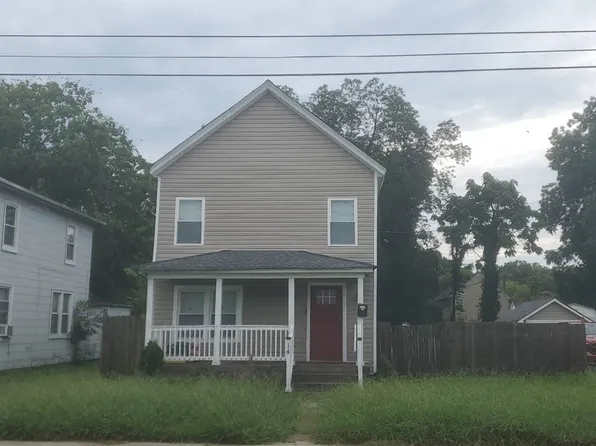 16 Woodland Rd, Hampton, VA 23663