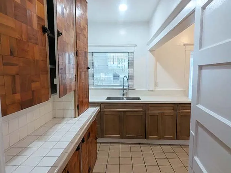 1421 Kellam Ave — Photo 29