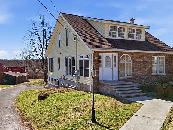 3rd image of 281 Golf Hill Rd