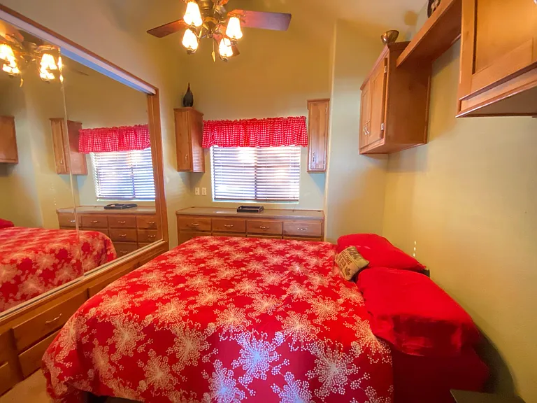 240 Sunshine Loop — Photo 13