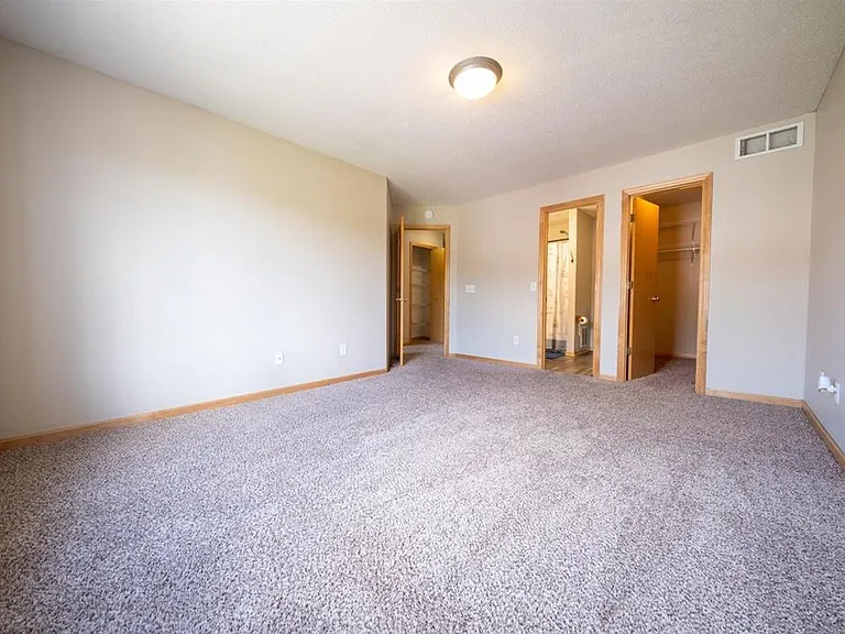 6754 Pine Crest Trl S — Photo 13