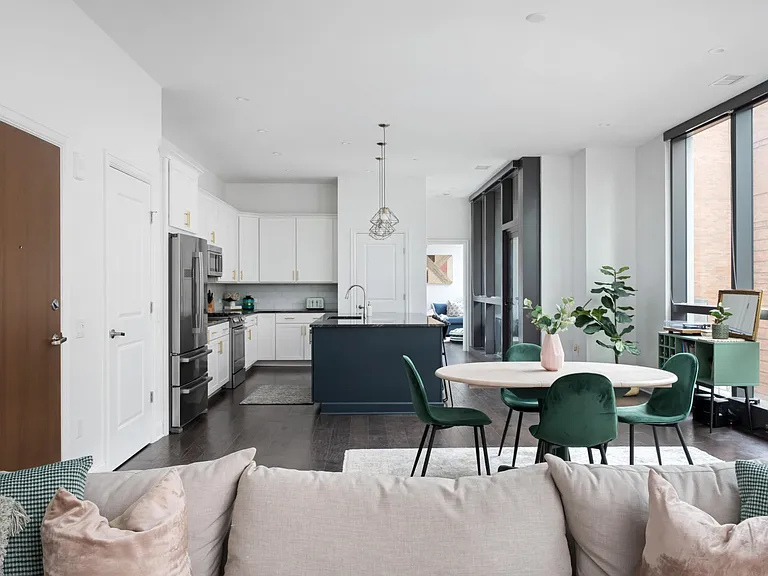 250 Spring St #313 — Photo 11