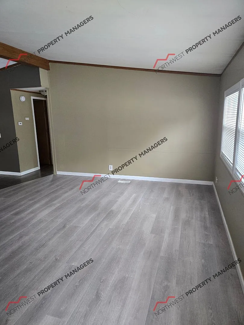 r267a Skyview — Photo 3