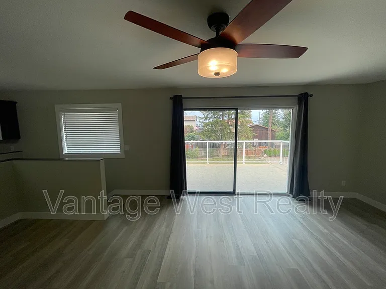 3906 Dryden Rd — Photo 12