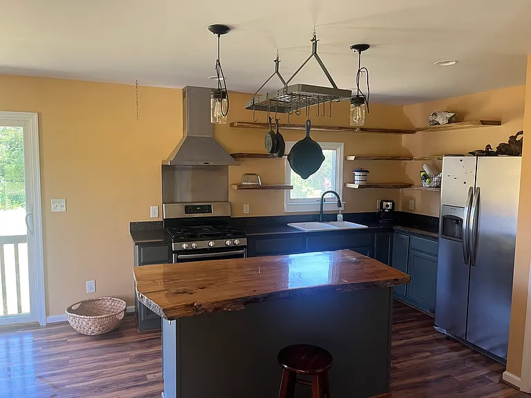 8810 Irish Rd — Photo 12
