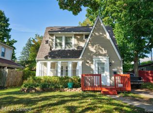 2448 Thomas St, Flint, MI 48504